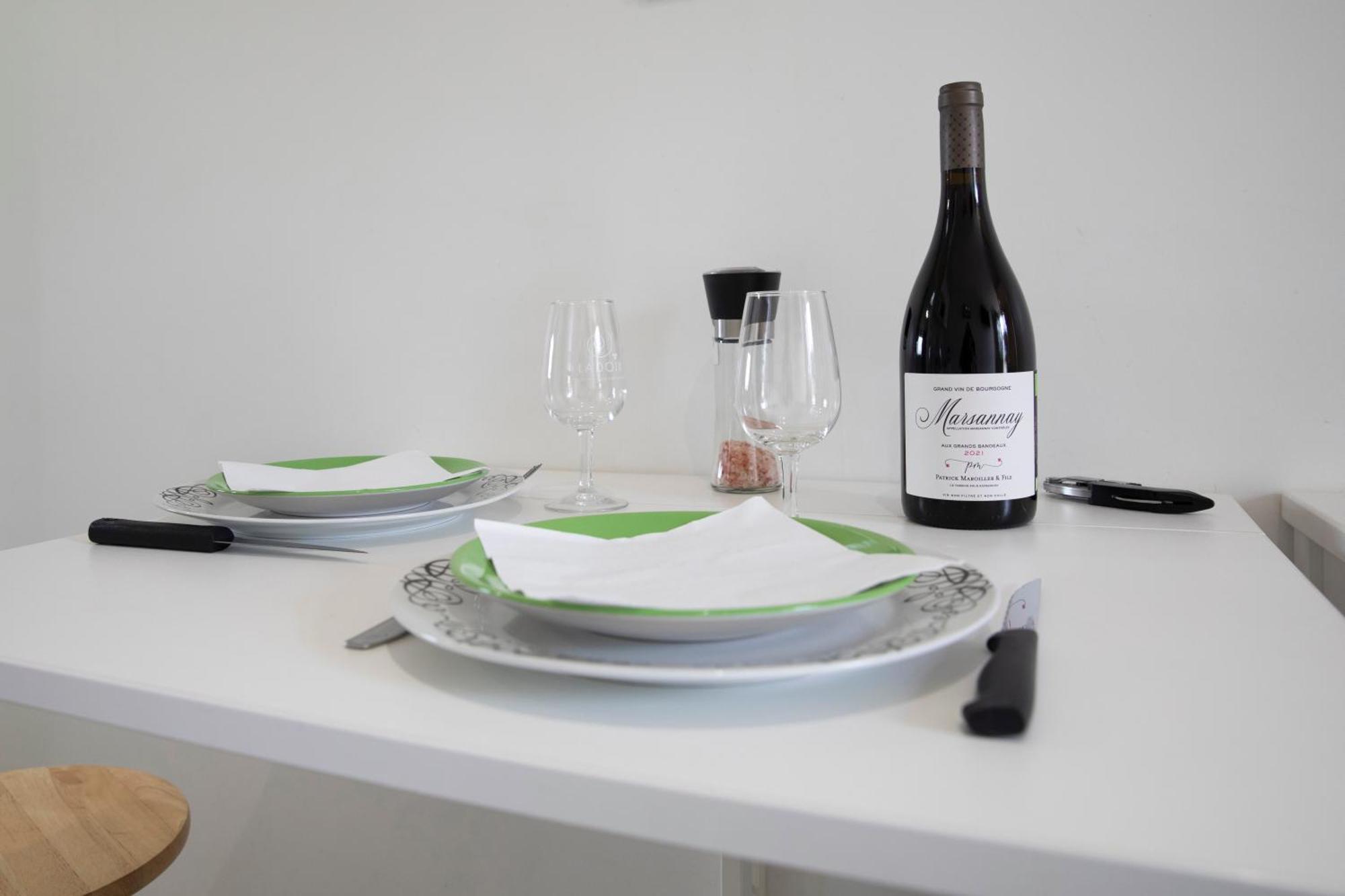 Gevrey Wine Hote Kültér fotó